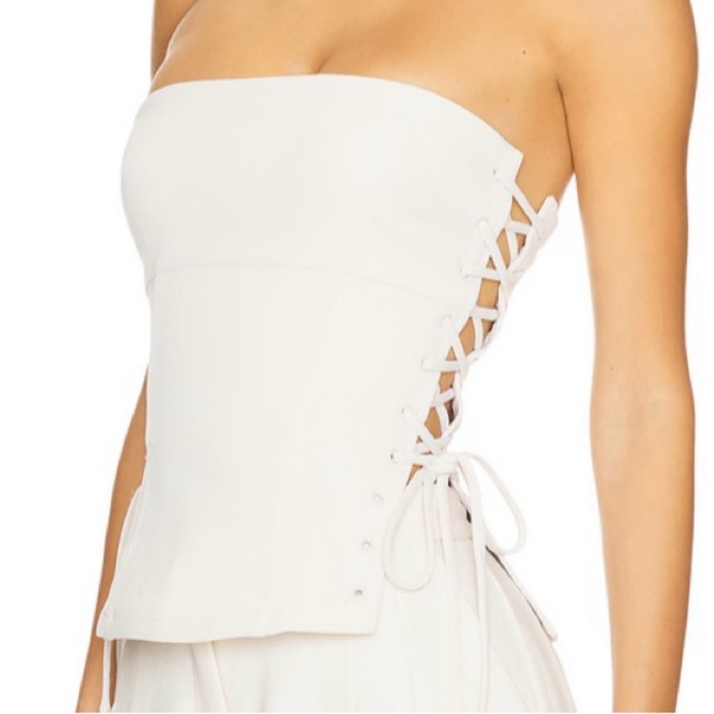 Lovers and Friends Top in Neutral. New with Tags.
